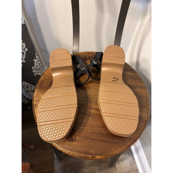 Women's Black Strappy Peep Toe Platform Rubber Wedge Sandals Size 10 Medium - Picture 6 of 9